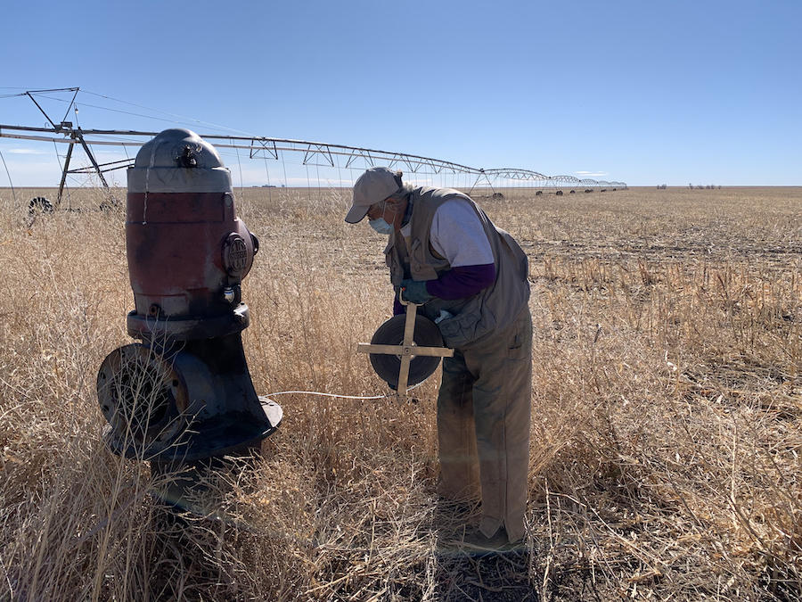 Farmers trying to save the Ogallala Aquifer face tension from peers